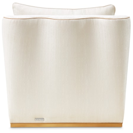 Chaise w/Decorative Pillows