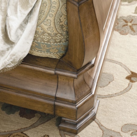 Queen Louie P's Sleigh Bed